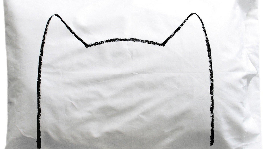 6 Black & White Handmade Dorm Decor Finds for Cat Lovers