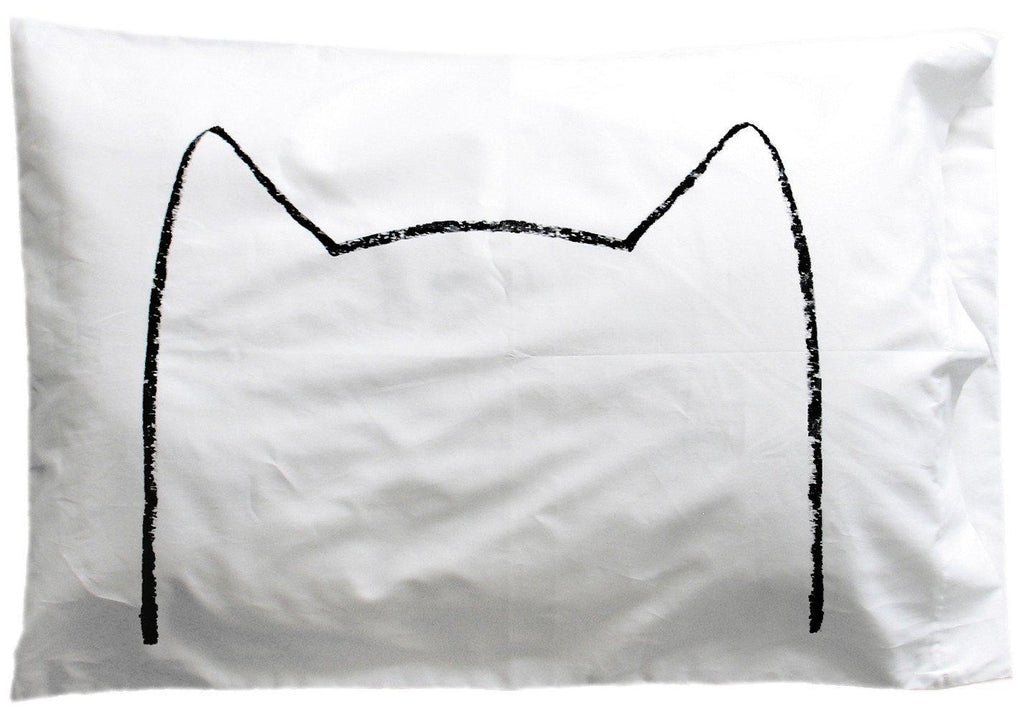 6 Black & White Handmade Dorm Decor Finds for Cat Lovers