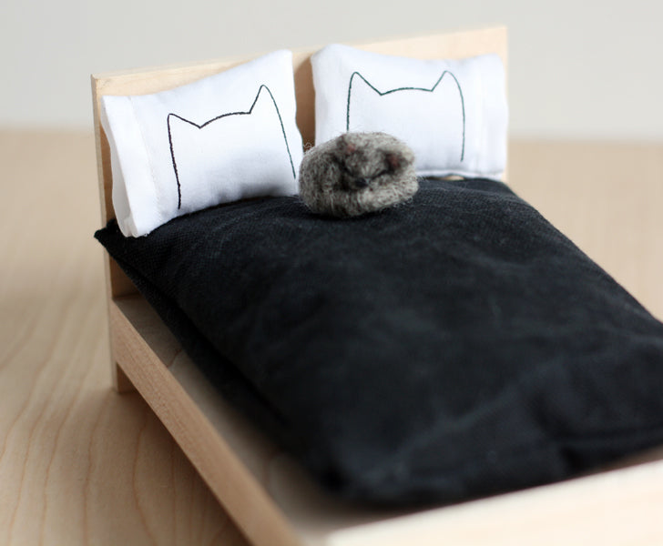 Miniature Dollhouse Cat Bed Pillows by Xenotees