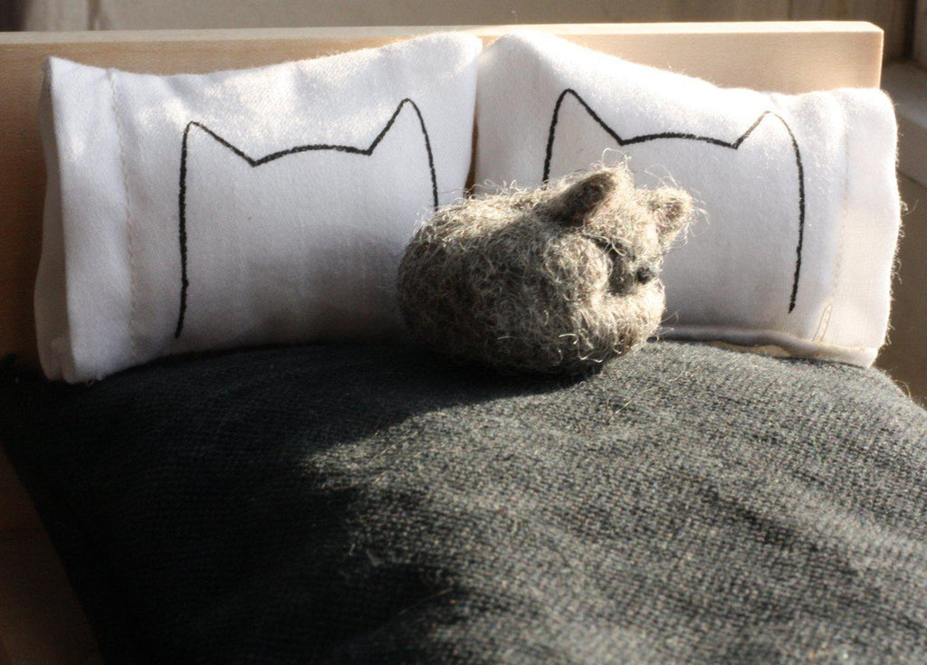 Miniature Dollhouse Cat Bed Pillows by Xenotees
